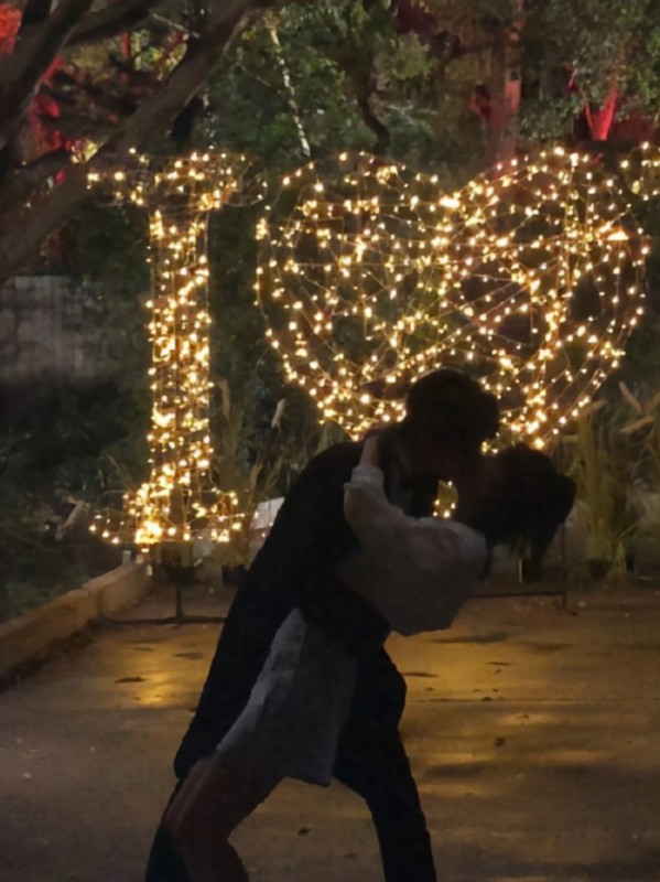 粉丝|汪东城愚人节公开恋情 粉丝“大发慈悲”配合他演戏