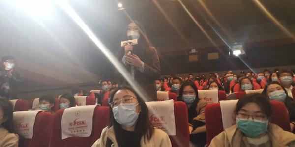 妈妈姐姐|我的姐姐票房破3亿 什么感人的故事让观众纷纷看哭?