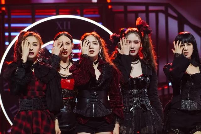 女性群像|龚俊张哲瀚加盟我是女演员 网友：内娱没有演技好的女演员？