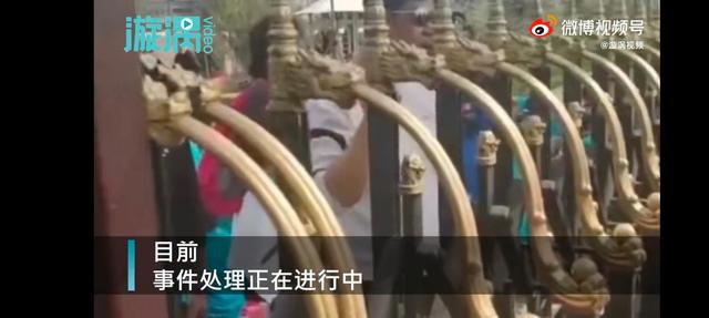 景区|网传景区扣留700多名学生两个多小时 官方通报来了