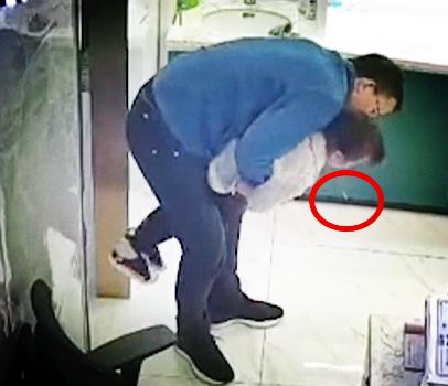 家长|这位爸爸引发322万点赞！评论区好多同款家长：吓懵了…