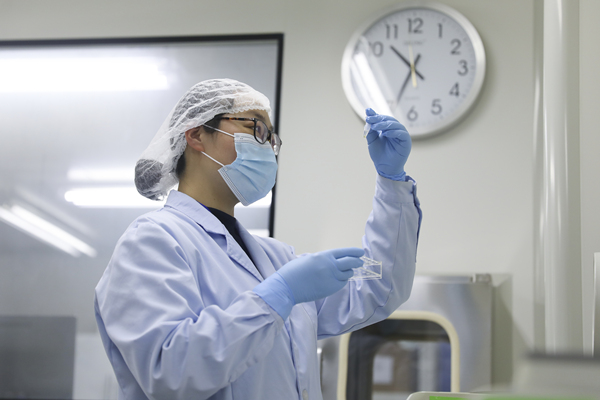 尸体|现场比恐怖片“更刺激”，上海女法医揭秘刑侦剧漏洞