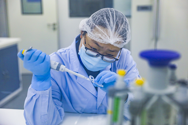 尸体|现场比恐怖片“更刺激”，上海女法医揭秘刑侦剧漏洞