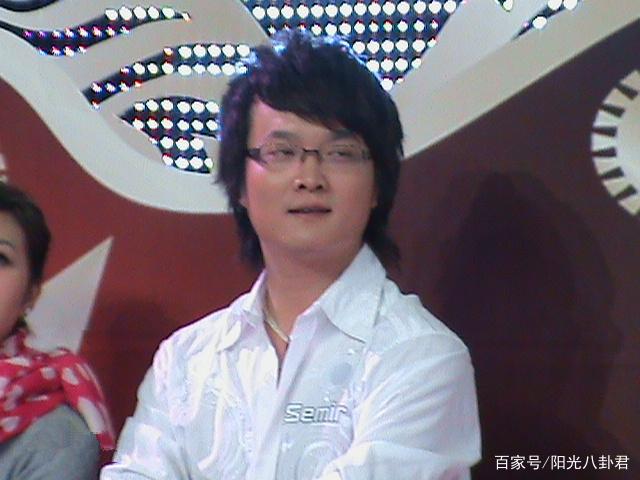 我爱记歌词|前《我爱记歌词》领唱跳楼去世 最后一条微博还在聊音乐