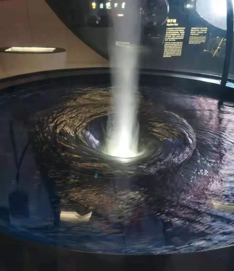 月球陨石|上海全球最大天文馆18日开馆 超多打卡点等你来探索