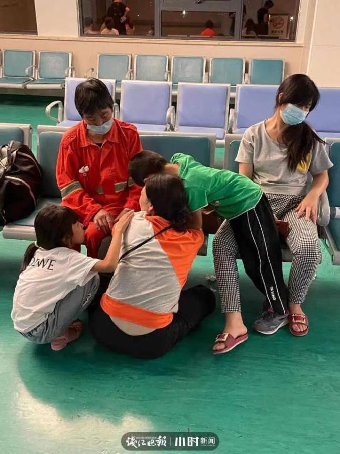 铅酸电池|被下三次病危通知！电瓶车行驶中爆燃，烧伤女孩病危