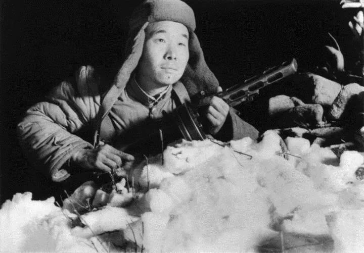 长津湖战役|女孩看完长津湖回家尝冻土豆 铭记历史才是最好的纪念