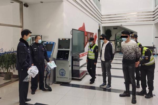 获利|获利10余万元！闵行一企业员工带丝袜进车间偷液炼金