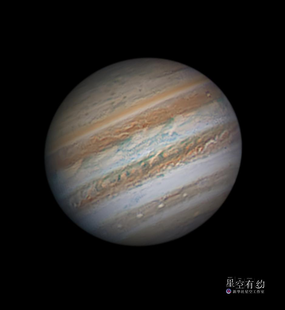 高德平台代理木星合月6日扮靓夜空，天宇见证“星月童话”