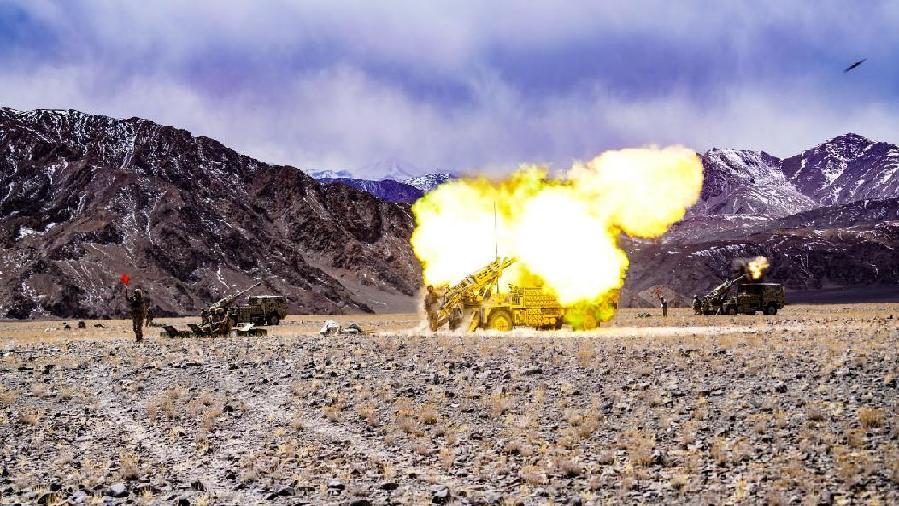 超燃来看喀喇昆仑高原榴炮射击现场