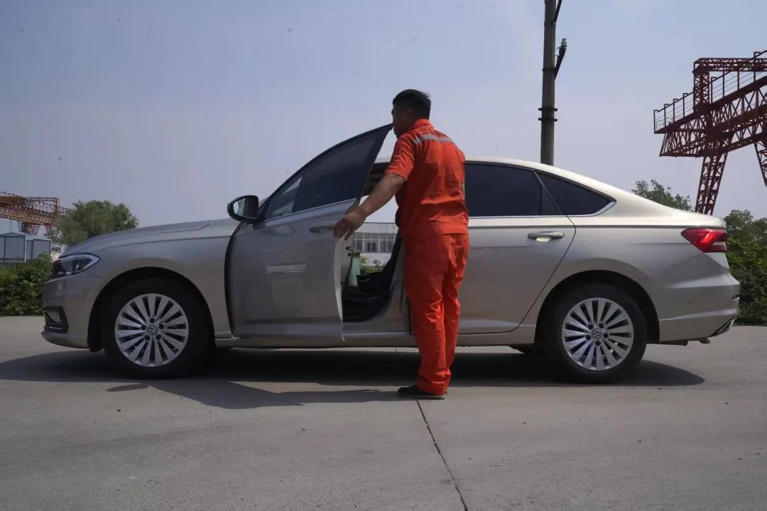 https://p3.img.cctvpic.com/photoworkspace/contentimg/2025/06/17/2025061709093652055.jpg