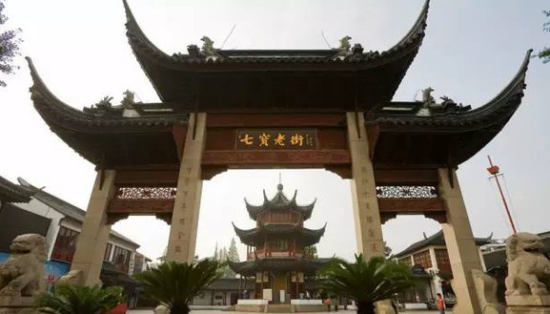 点击图片进入下一页