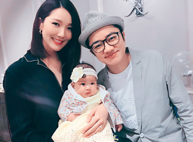 王祖蓝女儿近照 曾一度担心女儿长相像是自己