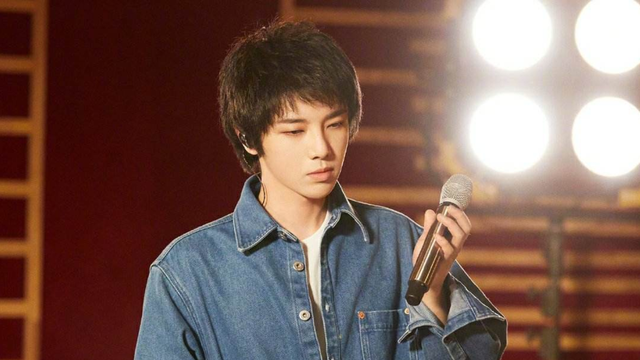 「乐理」华晨宇回应争议 主动承认错误被赞教科书级回应 吸纳大量路人缘