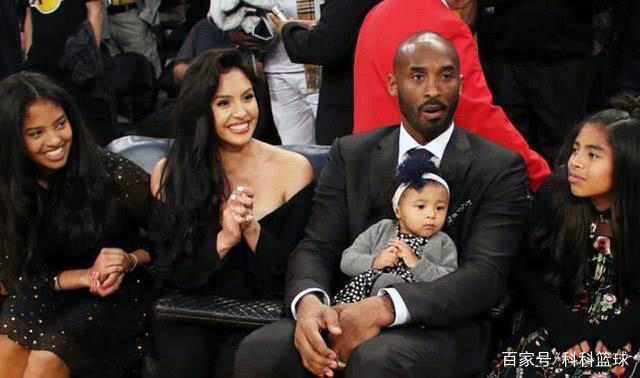 「瓦妮莎」NBA官宣科比入选名人堂，好友发声瓦妮莎哽咽