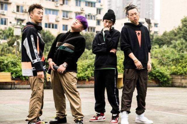 #rapper#出乎意料！流行圈的华晨宇，《歌手》决赛马思唯帮唱袁娅维