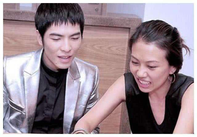 『』曝萧敬腾已求婚？经纪人回应：被求婚、结婚与离婚都是不存在的