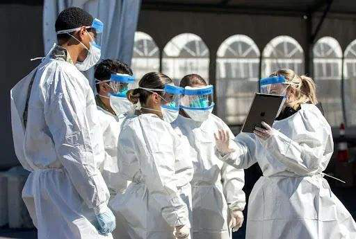 [屠杀]美国媒体称美国抗疫成为了国家批准的屠杀，“特朗普死亡时钟”高高挂起