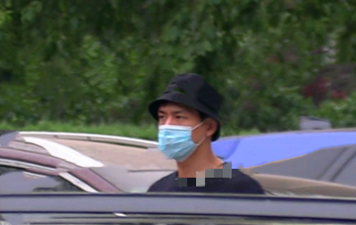 #帅气#太难了！又被偷拍，李现喊话跟拍者：请适可而止