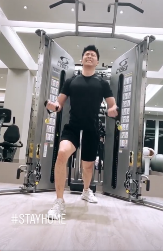 窦骁|