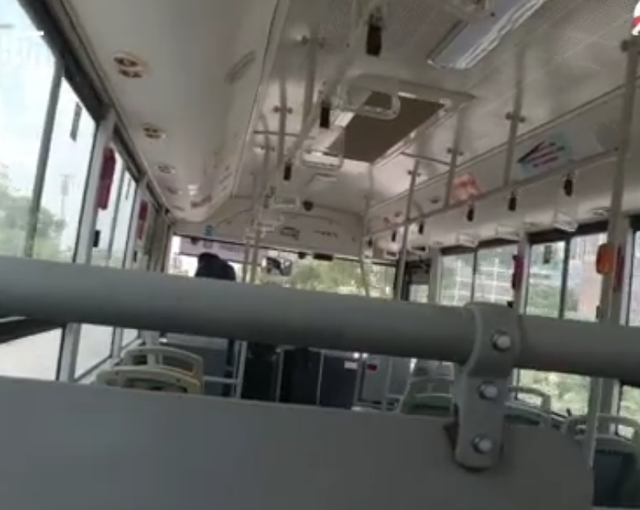 田小浪|