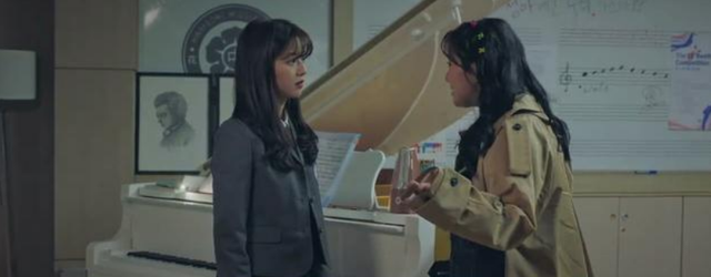 神剧|韩国第一狗血编剧名不虚传，《顶楼2》剧情反转：露娜没死