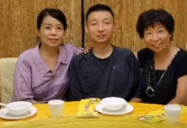 患癌|错换人生当事人姚策去世 生父养父齐发声回应