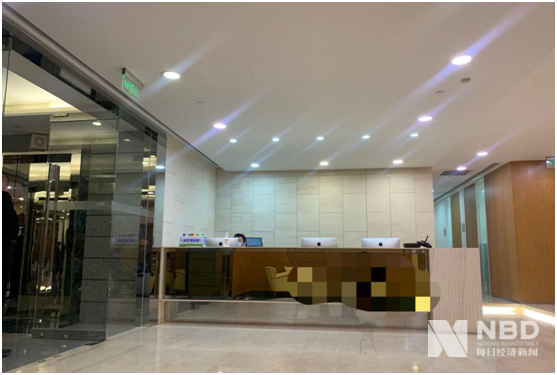 彭于晏|耐克阿迪股价大跌 一朵棉花引燃的燎原