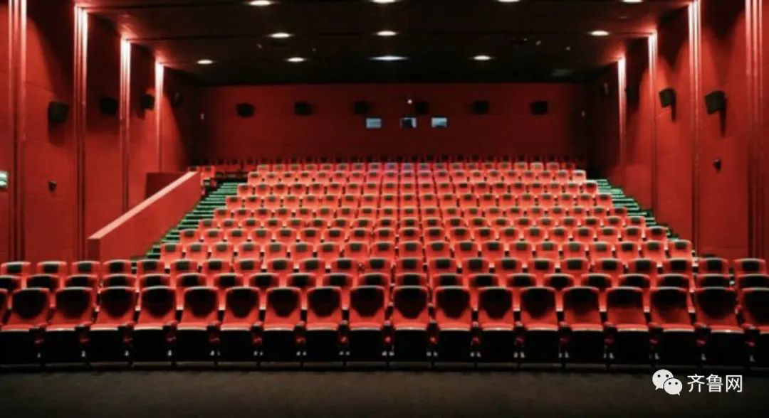 ■“玩密室都没这么刺激！”看完午夜场，青岛13人被反锁电影院