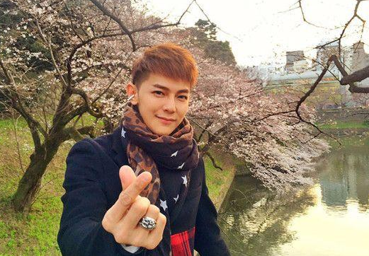 粉丝|汪东城愚人节公开恋情 粉丝“大发慈悲”配合他演戏