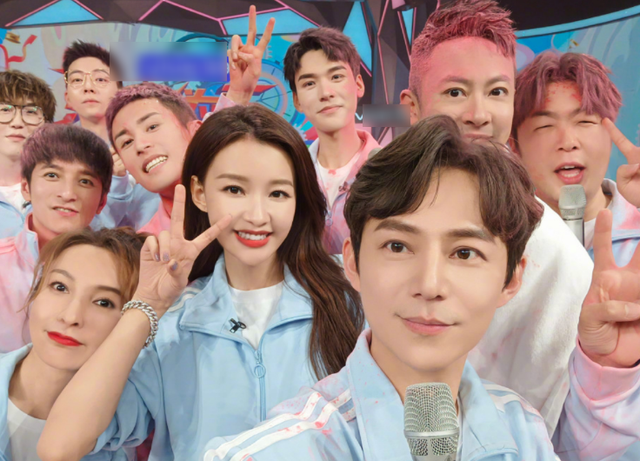 WB|何炅父亲被强制执行 近半年被频繁狙击 网友质疑得罪了人