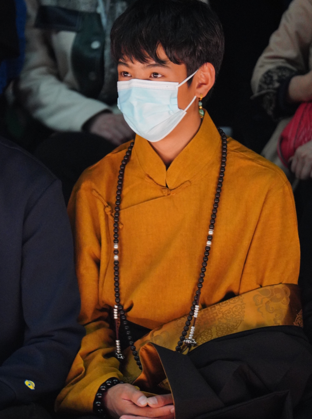 主演|踏入影视圈?丁真被曝客串喜剧电影,主演之一为杨超越