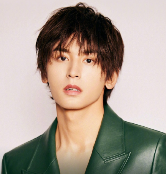 张哲瀚|龚俊为张哲瀚庆生 戏外互动让粉丝大呼：“等一早上值了！”