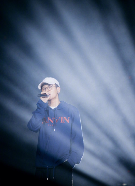 张哲瀚|龚俊为张哲瀚庆生 戏外互动让粉丝大呼：“等一早上值了！”