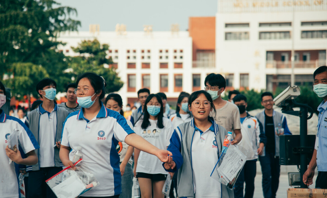 高考状元|各地高考成绩今起陆续公布，教育部要求严禁炒作高考状元
