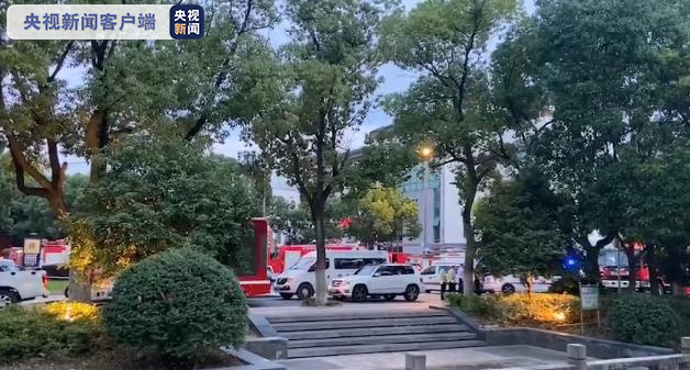 坍塌事故|苏州酒店坍塌事故已救出14人 事故原因正在调查中