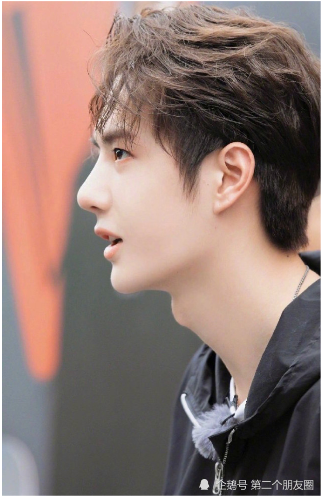 粉丝|私车太可怕!王一博车上疑似被装追踪定位器,粉丝对公司的反应不满