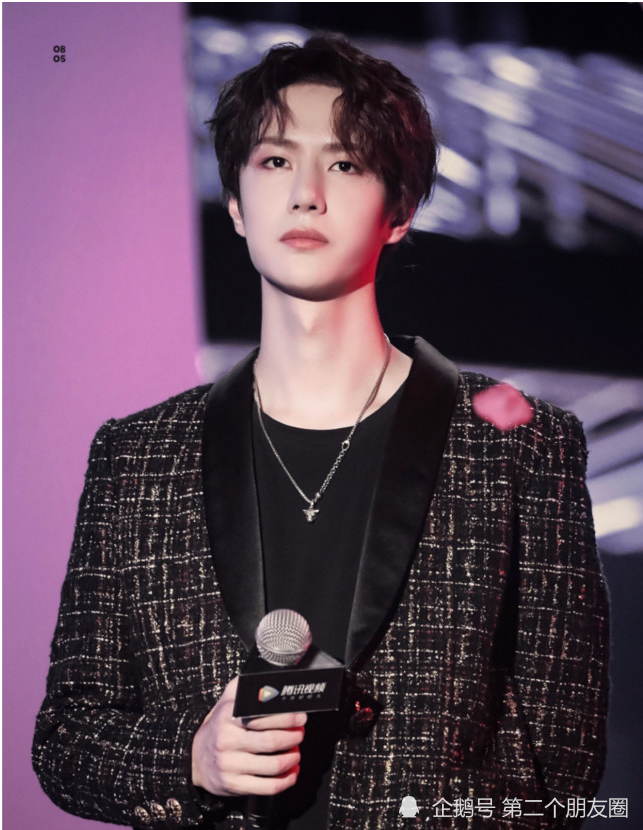 粉丝|私车太可怕!王一博车上疑似被装追踪定位器,粉丝对公司的反应不满