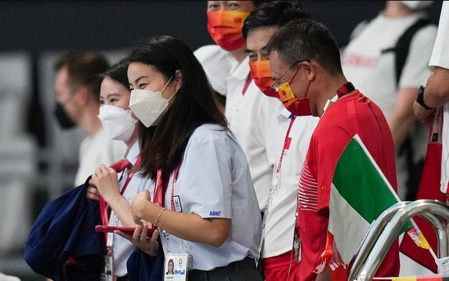 裁判执法|郭晶晶在看台唱国歌 中国队表现出色忍不住走下看台拍照