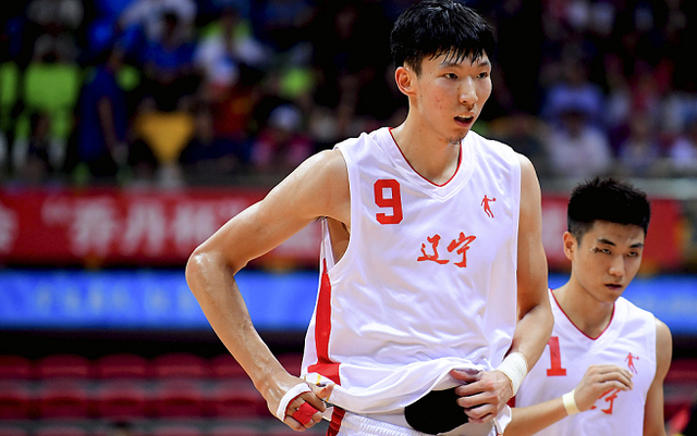 男篮|情商太低？周琦举报新疆队违规，姚明会下狠手吗？