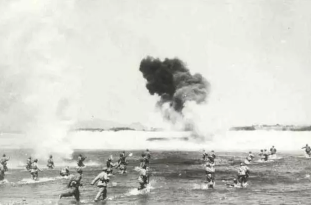 1950年|致敬！共和国最高礼遇接志愿军烈士回家