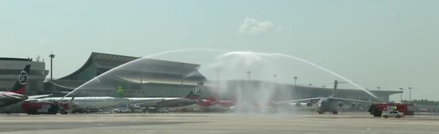 塔台|铁血今犹在，山河已无恙 送烈士回家的塔台对话听到泪目