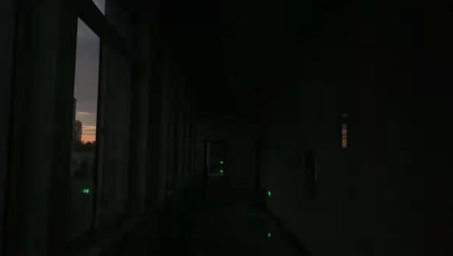 小区|东北限电下的生活,电梯停了怕迟到跑下楼,电饭锅也不能用